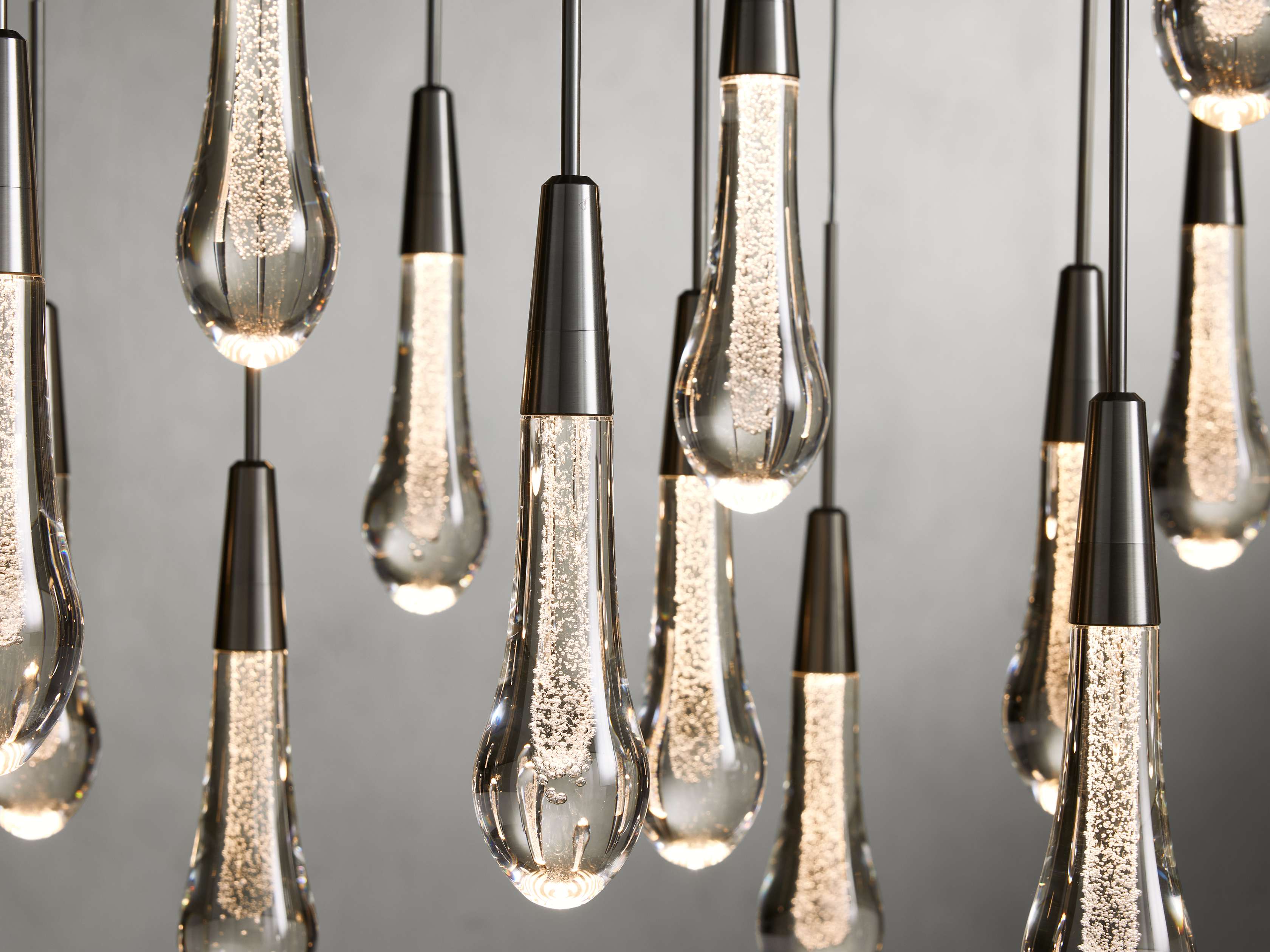 Soltaire Linear Chandelier