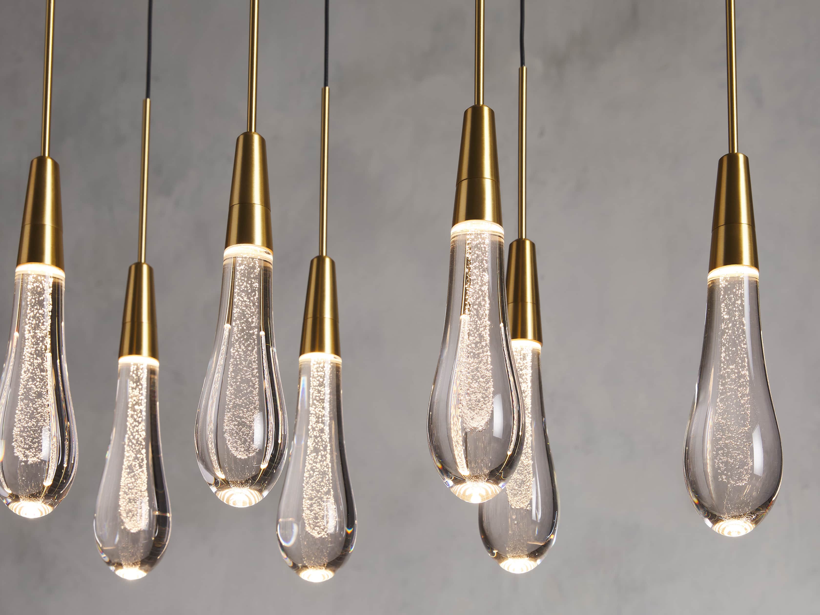 Soltaire Linear Chandelier