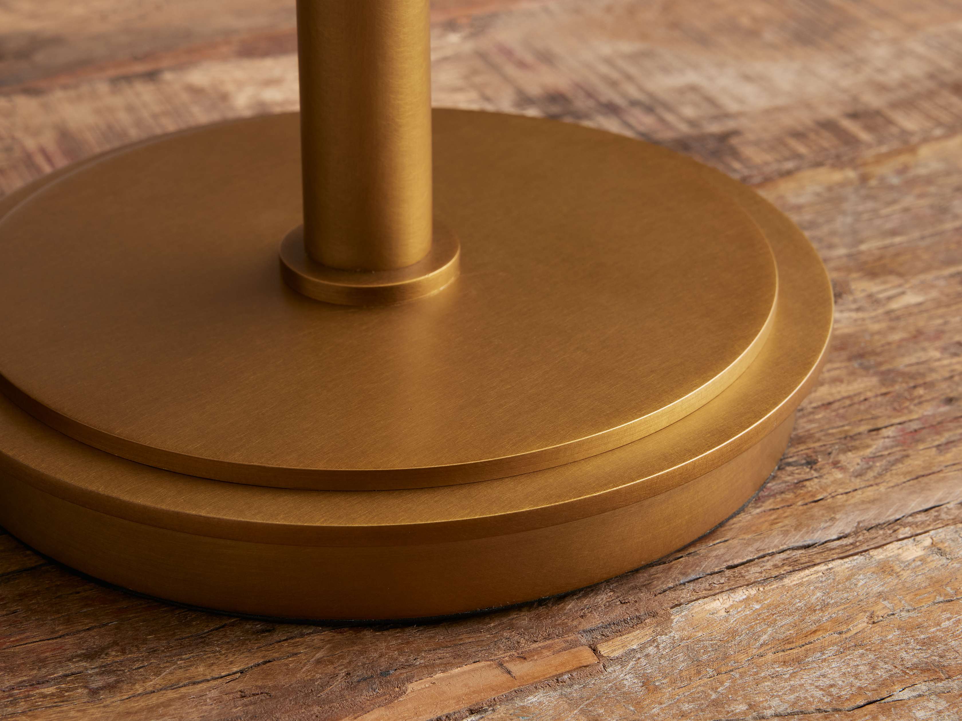 Zayd Swing Arm Table Lamp